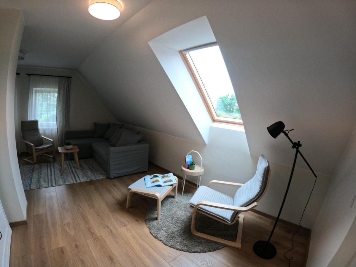Mono House Apartman Rusne Kültér fotó