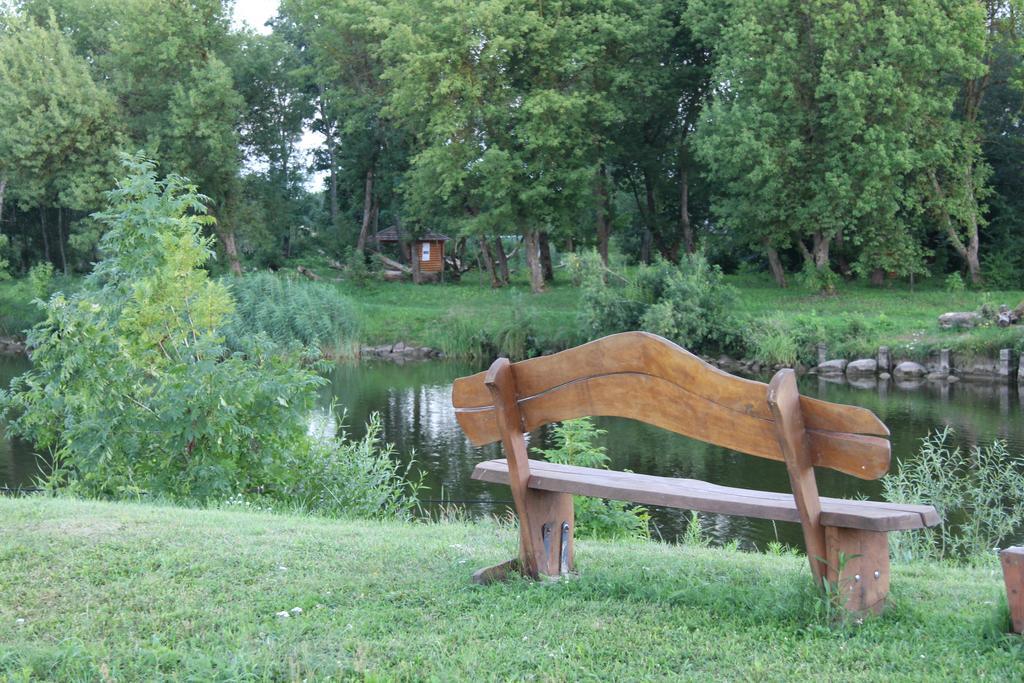 Mono House Apartman Rusne Kültér fotó